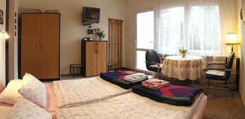 פאלקנזה Lakeside Bed And Breakfast Berlin - Pension Am See מראה חיצוני תמונה
